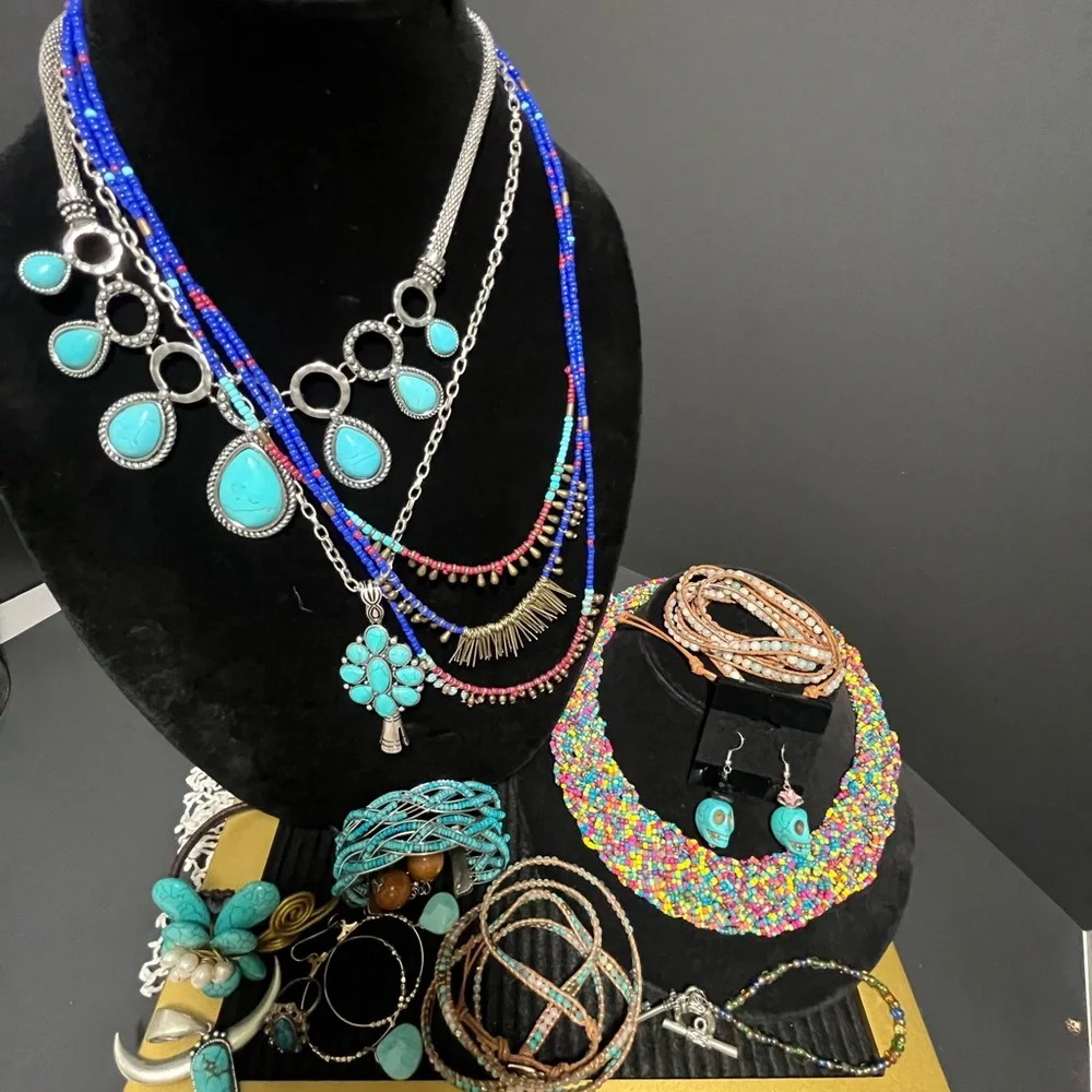 Turquoise and Silver Jewelry Lot - Picture 8 of 13